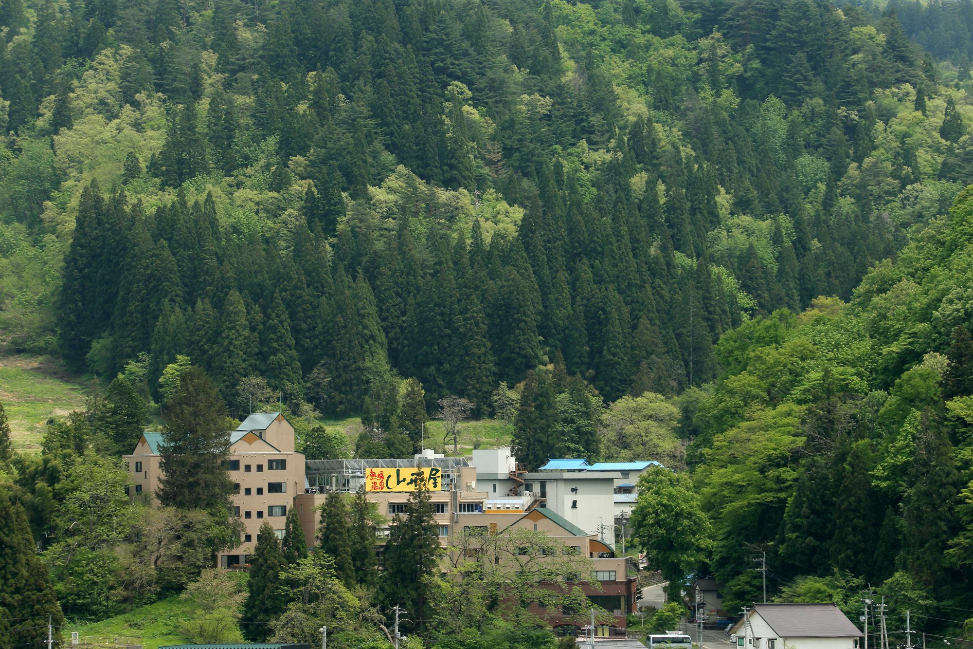 Отель Yamagataya Kitakata Экстерьер фото